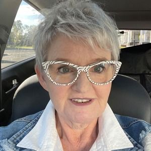 Meet your Posher, Suzi